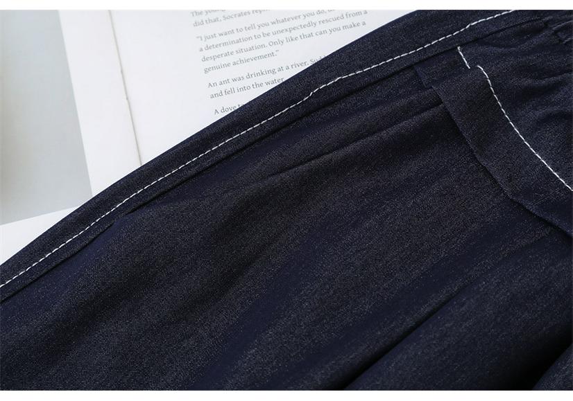 Plus Size Women's High-Waisted Wide-Leg Tencel Denim Shorts with Elastic Waist 