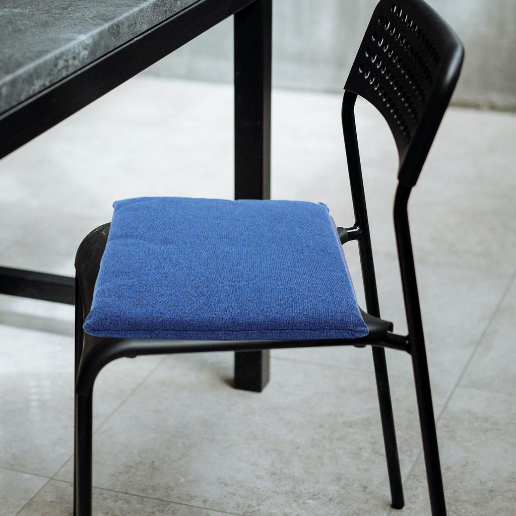 Supple Polyester Seat Pad Lightweight Easy Carry Outdoor Portable for Camping Picnics Beach Sports Events Tailgates Concerts