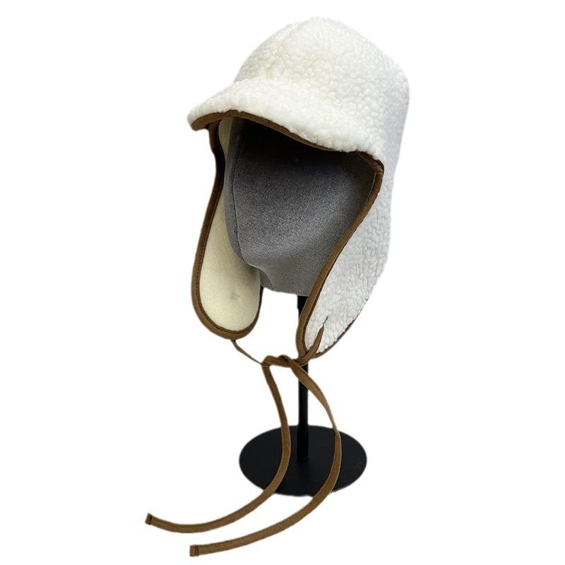 Lightweight and Simple Lamb Wool Winter Men and Women Outdoor Ear Protection Cold College Wind and Snow Hat Tide