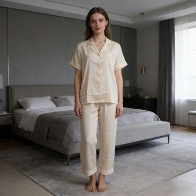 Neue Seidenmischungs-Pyjamas für Damen, Luxuriös und Hochwertig, mit Kühlenden und Atmungsaktiven Eigenschaften, Auch zum Tragen außerhalb geeignet.