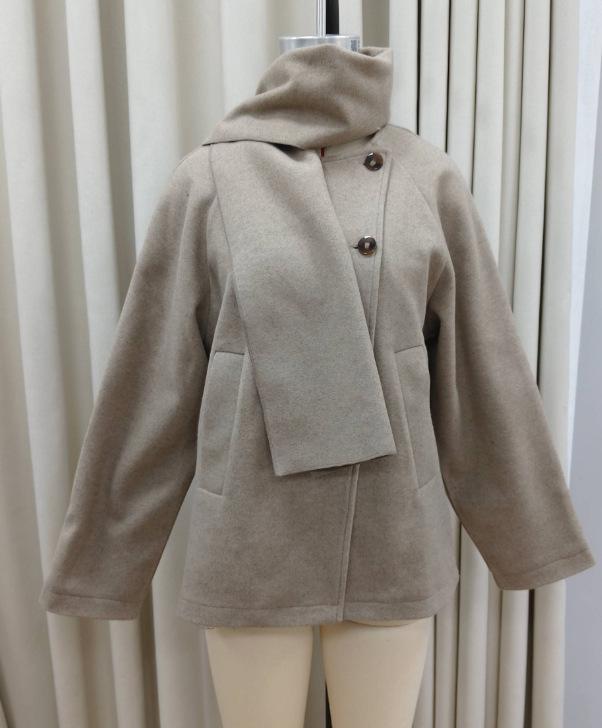 Khaki Wełniany Płaszcz z Szalikiem: Moda europejska i amerykańska