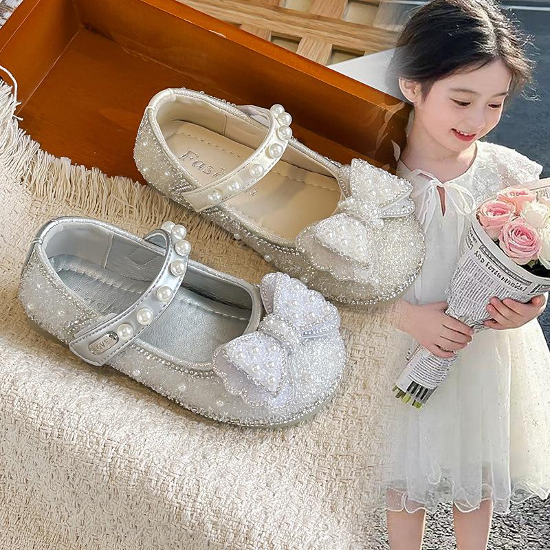Girls' Crystal Princess Shoes2026Summer new style pearl and rhinestone bow children's leather shoes, solid color performance shoes