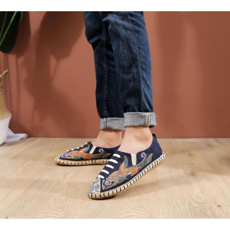 Chinese-style Embroidered Multi-layered Sole Cloth Shoes for Both Men and Women, Ethnic-style Embroidered Cloth Shoes