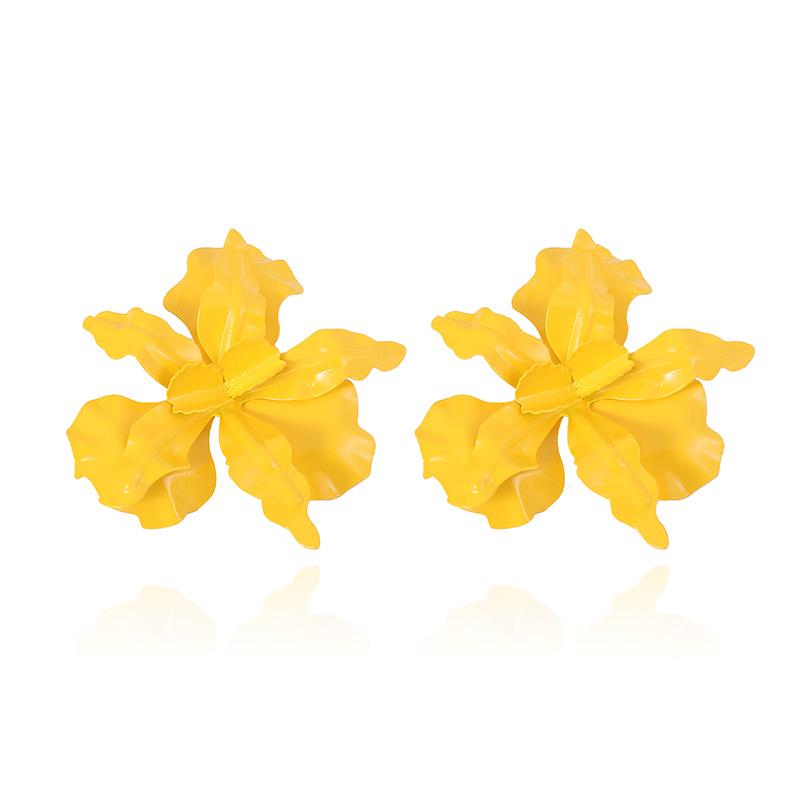 European and American Fashion 3D Flower Design Earrings - Colorful Baked Paint Petal Accessory for Women