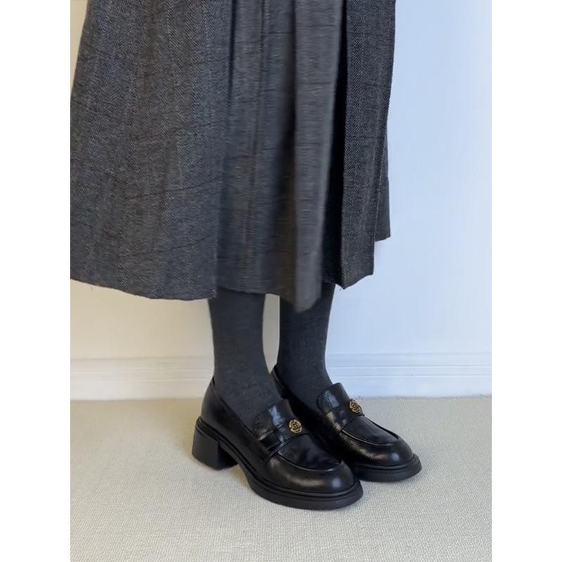 Cowhide Version~ Leather Thick Heel British Style Camellia Round Head One Pedal Loafers Women's Retro Small Leather Shoes Single Shoes