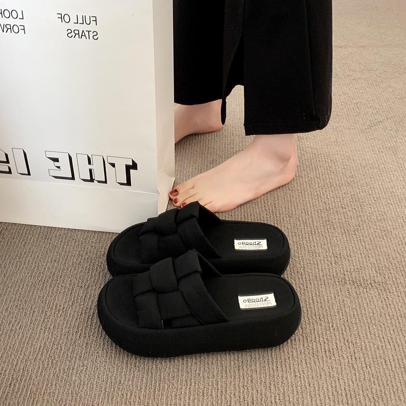 

Premium French outerwear woven slippers women s 2025 summer new non-slip thick-soled fashion with skirt one-word drag 35 чорний