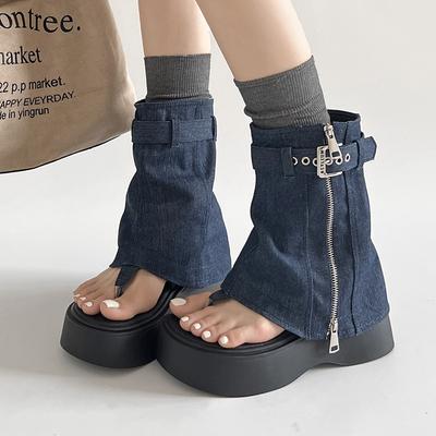 Schwarze High-End Keilabsatz Plateau Fischgräten Sandalen Damen 2025 neue Sommerbekleidung mit Rock lässige coole Stiefel