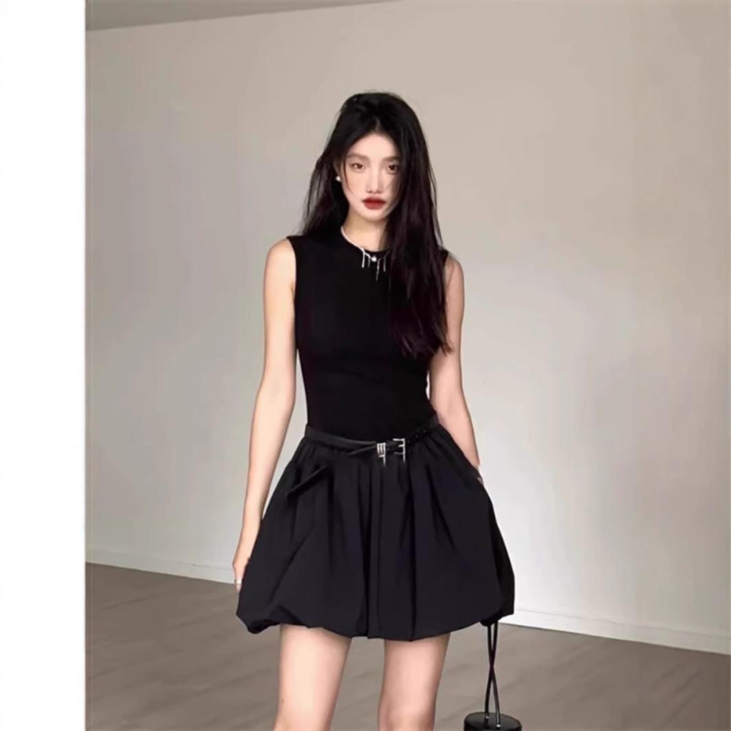 

Elegant Black Floral Short Dress for Women - French Style Trendy Bud Design S