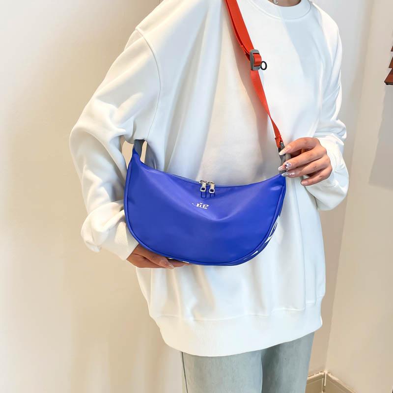 Lässige Nylon Hobo Umhängetasche für Damen Designer Schultertaschen Grün Kleine Kapazität Tote Lady Reise Shopper Tasche Damen Geldbörsen 2025