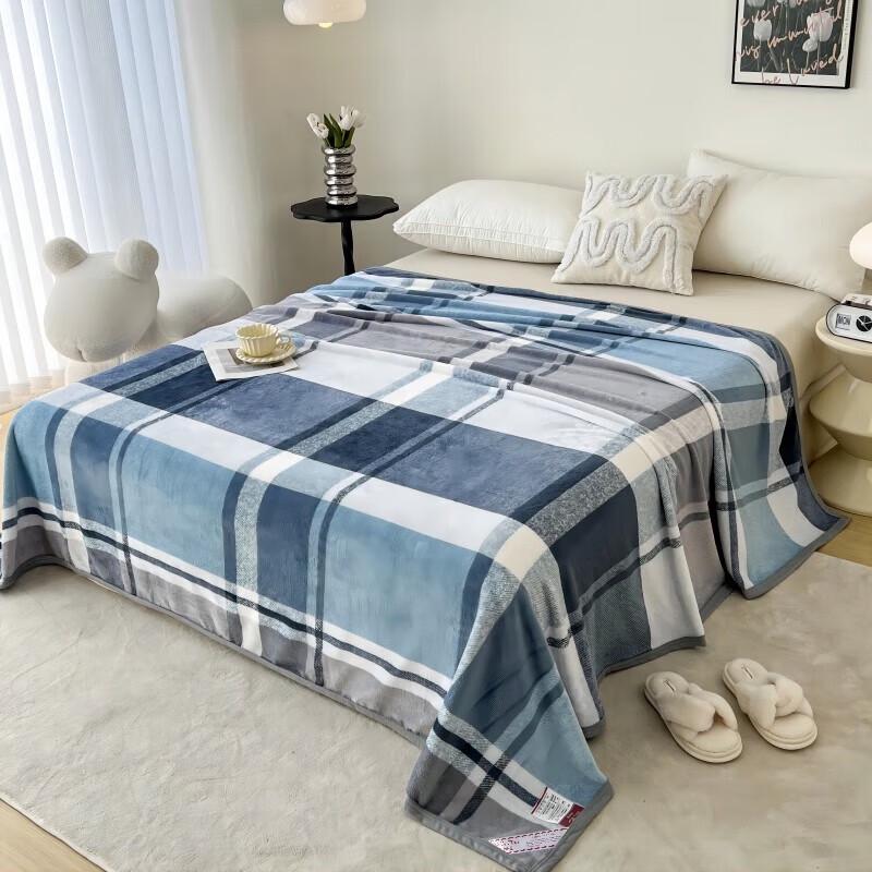 Begerman All-Season Plaid Velvet Blanket