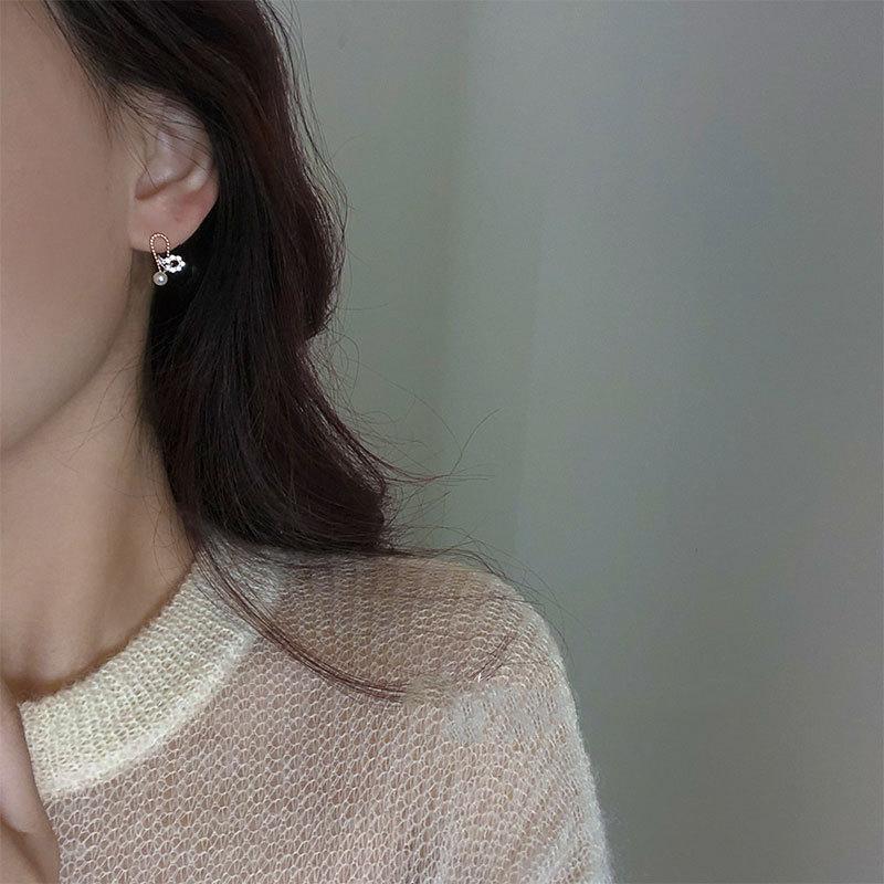Confession Balloon Pearl Earrings for Women with Niche Design Sense High-end Luxury Love