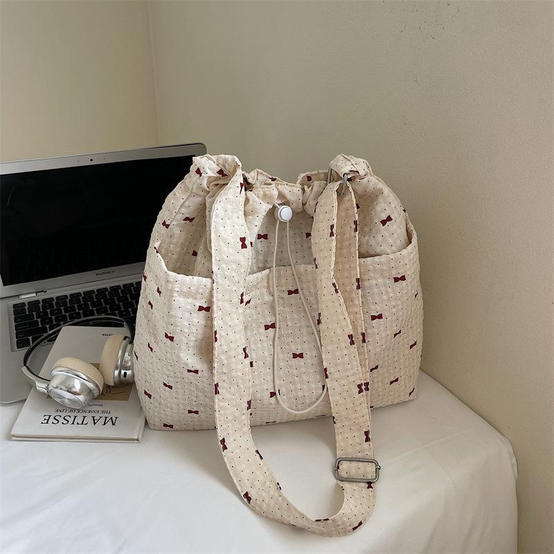 Canvas Bag Women's Large Capacity 2025 New Summer Versatile Casual Shoulder Messenger Bag College Student Class Tote Bag