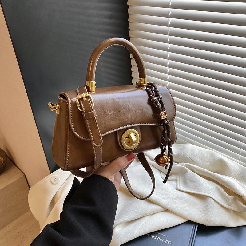 Retro High-end Hand Bag Women's Fashion Simple Casual Messenger Bag Winter New Niche Shoulder Women's Bag