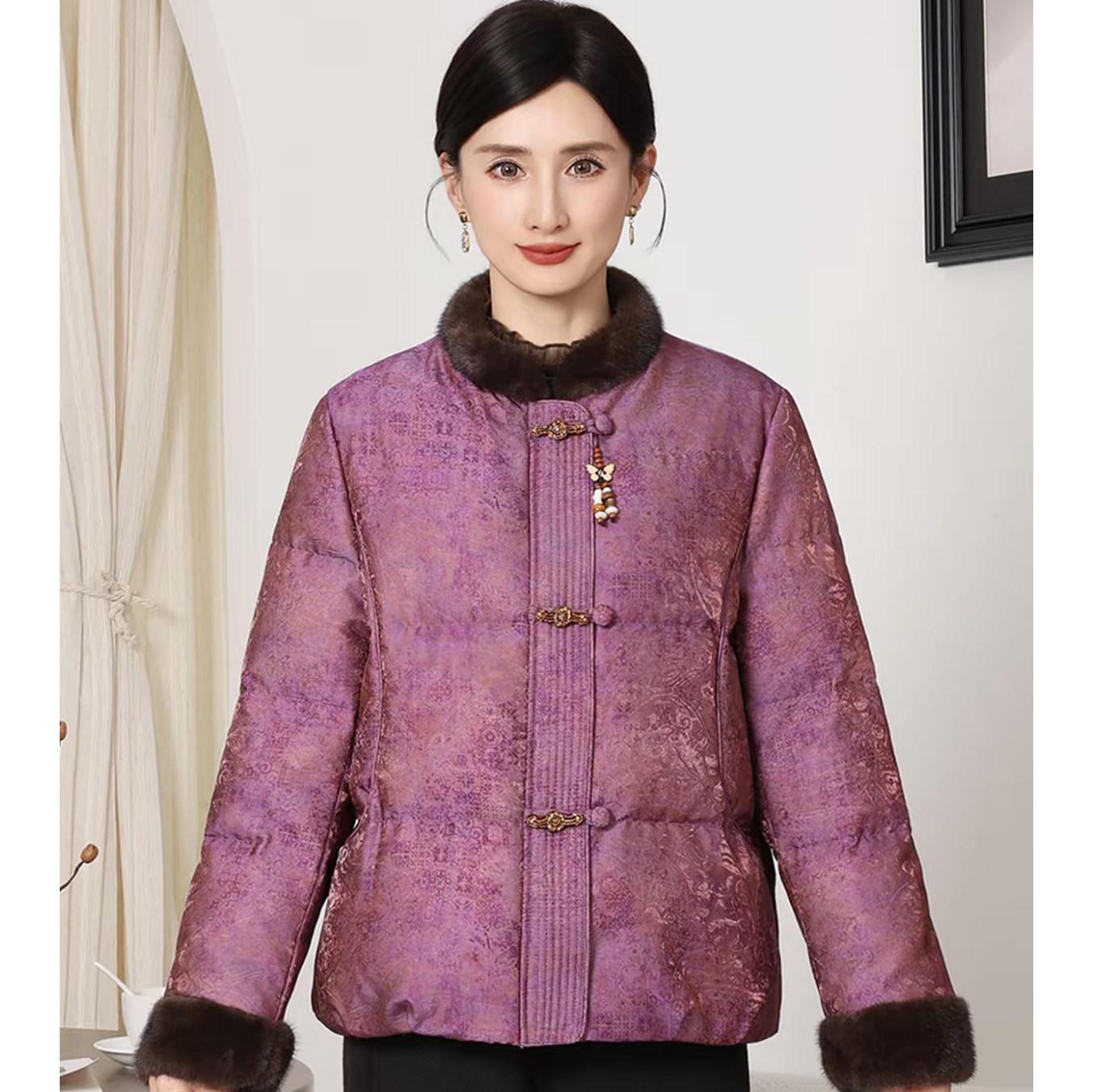 

Guofeng Cotton Jacket: Stylish Retro New Year Coat with Frog Buttons for Middle-Aged and Elderly Women 3XL (Recommended 120-135 lbs)