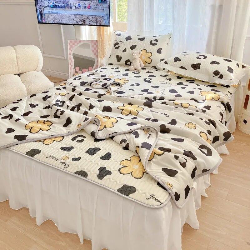 Letnia Cienka Kołdra Chłodna Pościel z Falbaną i Poszewką na Poduszkę Zestaw Pościeli Rozmiar Queen Kołdra Ochraniacze na Materac Pokrowce Narzuta