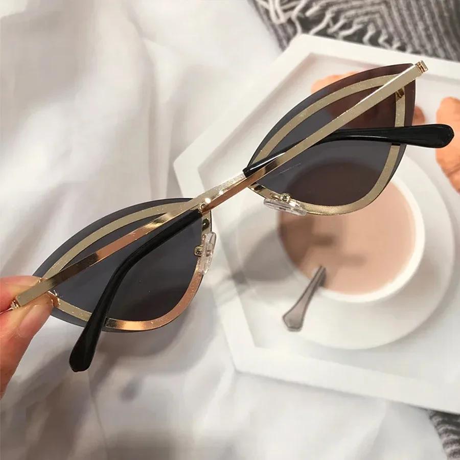  New Triangle Cat Eye Sunglasses Alloy Rimless Crystal Shiny Sun Glasses Female Unique Elegant Green Rhinestone Shades