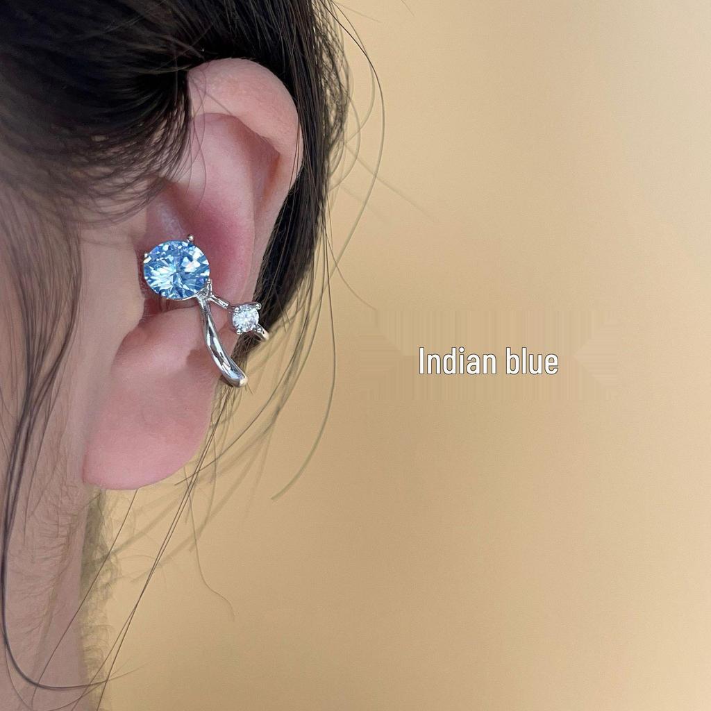 Elegant Light Bulb Ear Cuff – No Piercing Needed, Luxurious and Unique Women's Ear Jewelry