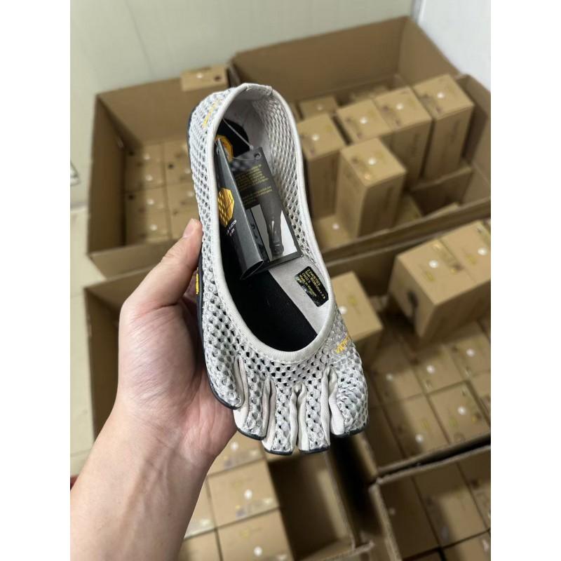 Fünf Finger Barfuß-Stil Indoor Fitnessschuhe Yoga Pilates Tanz Atmungsaktives Netz Zehentrenner Sneaker