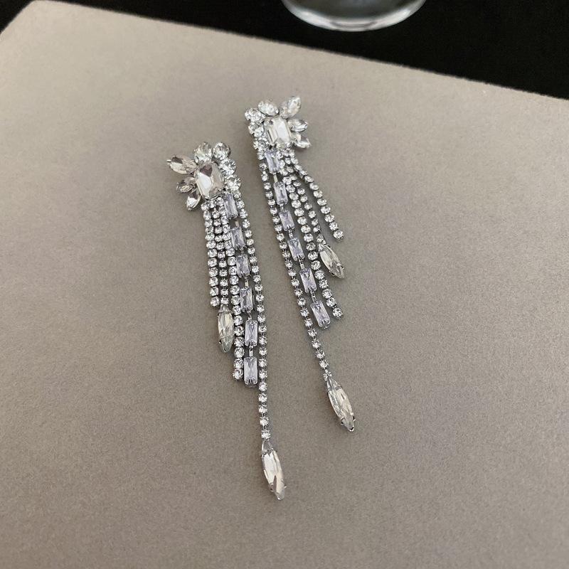 Silver Needle Zircon Long Earrings, Korean Temperament, High-end Sense, Exquisite Stud Earrings, Earrings, Retro Fringed Earrings, Women's