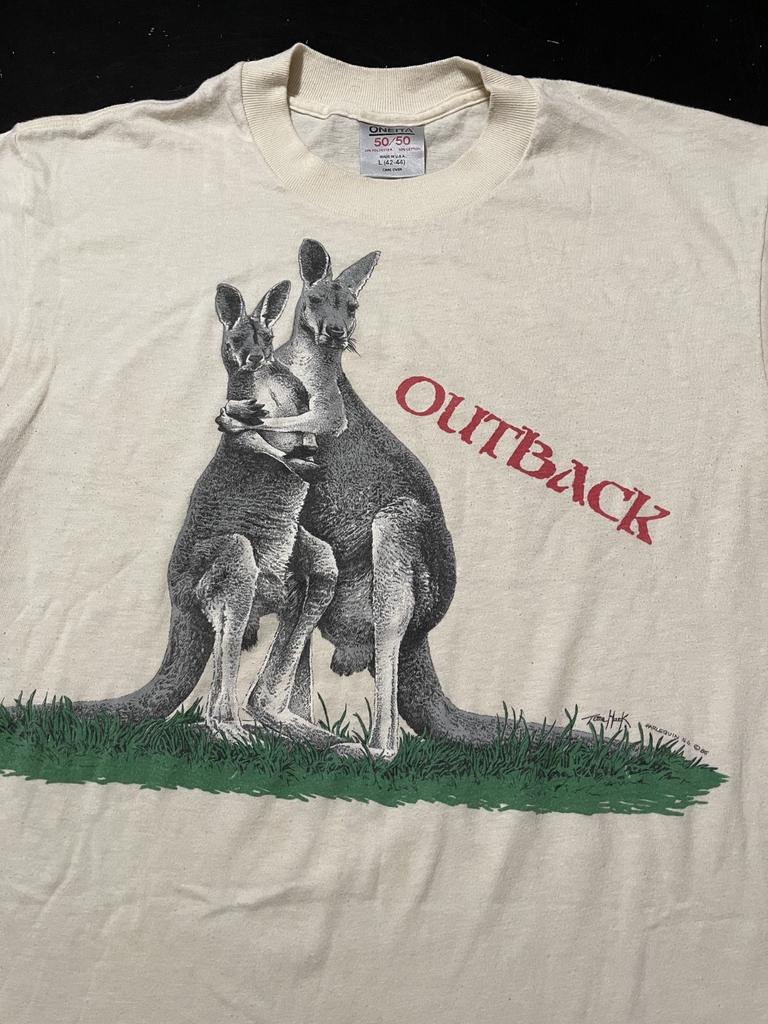 Vintage Australia Outback Kangaroo T-Shirt, Beige, Size: Large Unisex T-Shirt