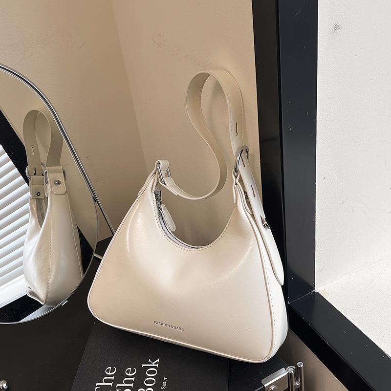 Underarm bag women's 2025 new high-end women's fashion versatile niche design shoulder handbag