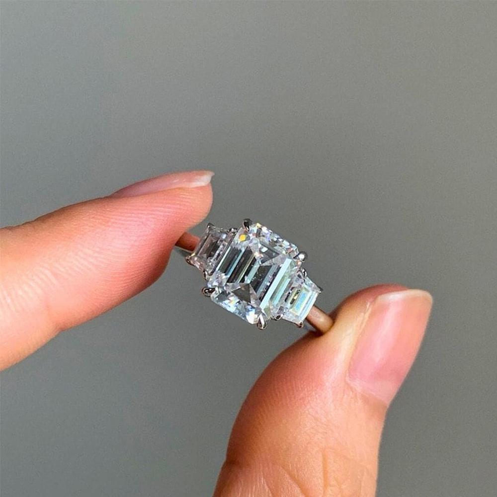 6x8mm Emerald Cut Moissanite Engagement Rings Three Stone Side Trapezoid Moissanite Ring CopperParty Wedding Bands Jewelry