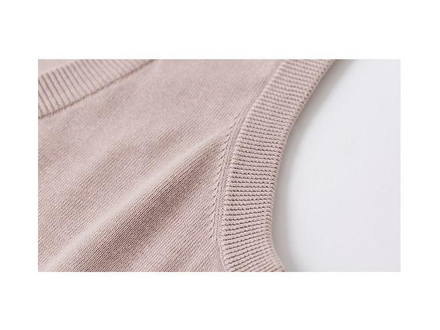 Women's High-End Solid Color V-Neck Sweater: College Style Japanese JK Autumn/Winter Knitted Pullover