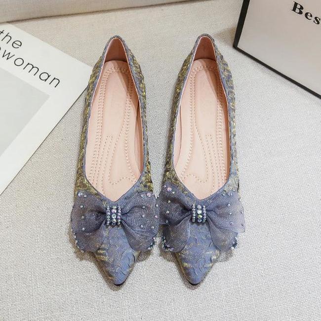 Versatile Fairy Gentle Shoes 2025 Autumn New Lace Bow Shoes Pointed Flat Single Shoes Female