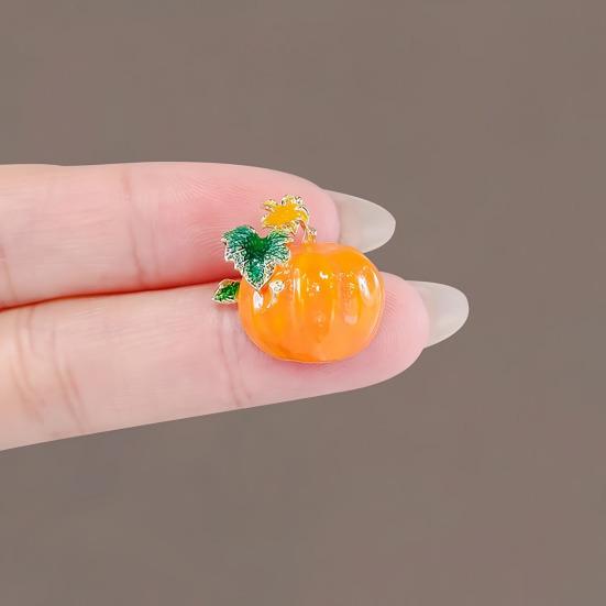 Brooch Enamel Painted Small Pumpkin Autumn Style Brooch Full Glaze Vivid Color Anti-Exposure Pin Bags Coats Scarves Badge Outfit Accessory