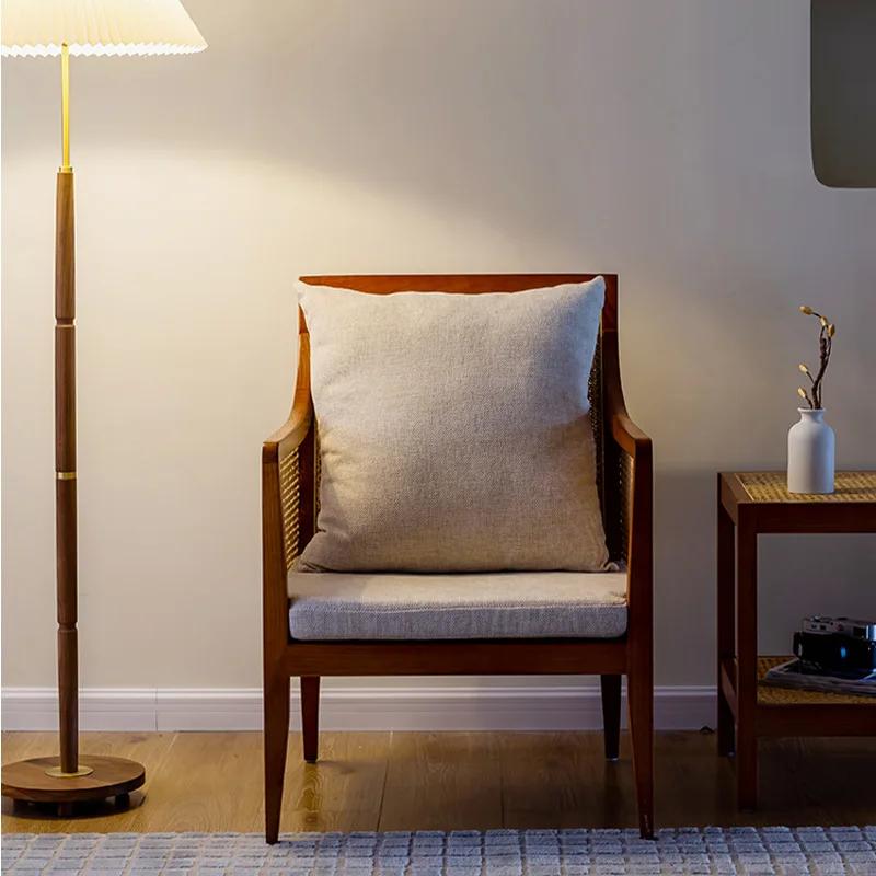 Nordic Solid Wood Rattan Living Room Chairs Modern Minimalist Outdoor Courtyard Sofa Chairs Light Luxury Designer Back Armchair