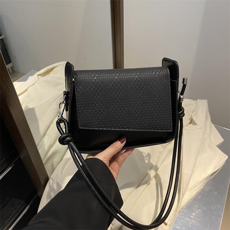 Casual Solid Color New Texture Temperament Niche Design Sense Shoulder Crossbody Portable Small Square Bag Woman