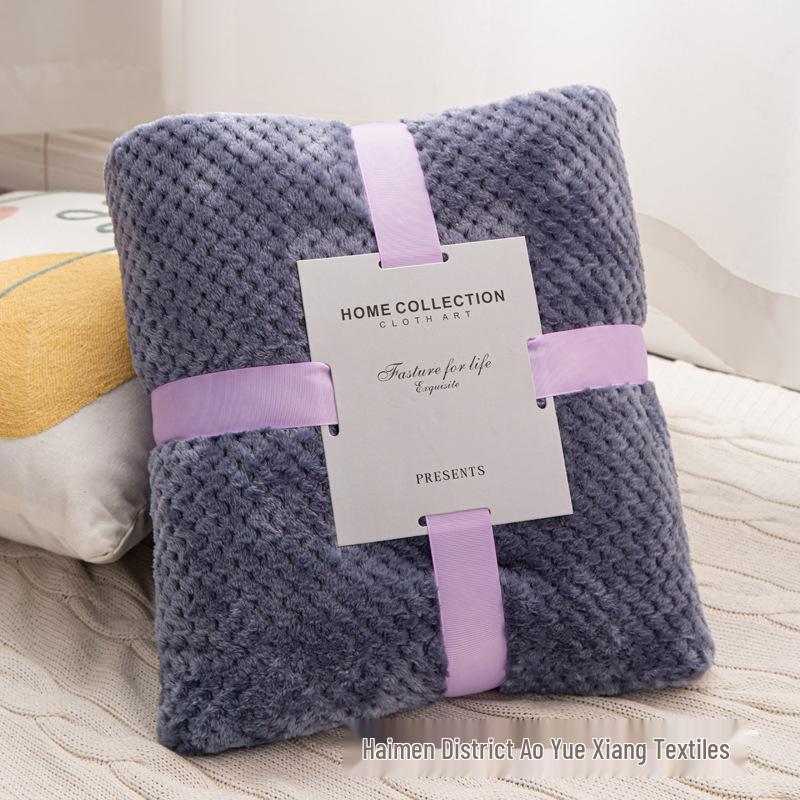 

Class A Thick Merbau Winter Flannel Blanket - Nap, Sofa, or Air Conditioning Blanket - Perfect Gift. 70x100cm Blanket