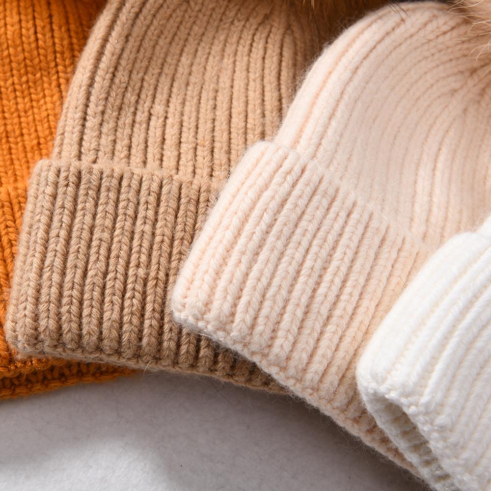 Jaxmonoy Kaschmir-Strickmütze, große Beanie-Mütze mit echtem Waschbärfell und Bommel, hochwertige, warme Mütze, Damenmütze