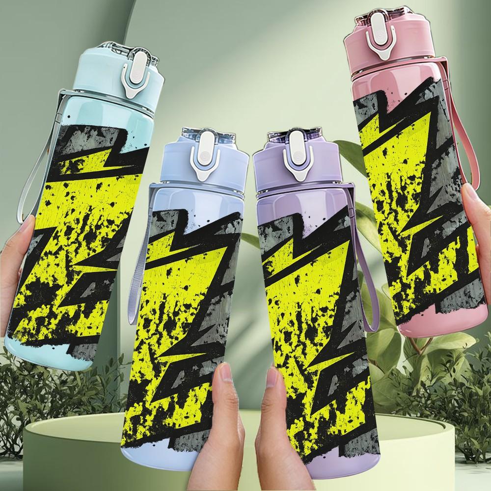 1PC Yellow Lightning Thunder Graffiti Print 750ml Color Plastic Sports Water Bottle Leakproof Flip Straw Lid Suitable for Sports Office Home Use