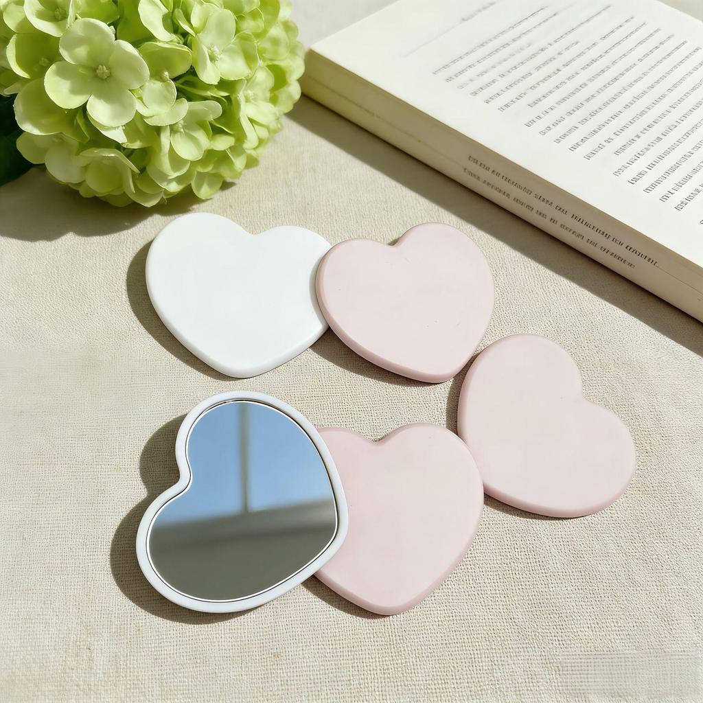 Heart-Shaped Portable Makeup Mirror: Minimalist Girly Pocket Vanity Mirror with HD Reflection