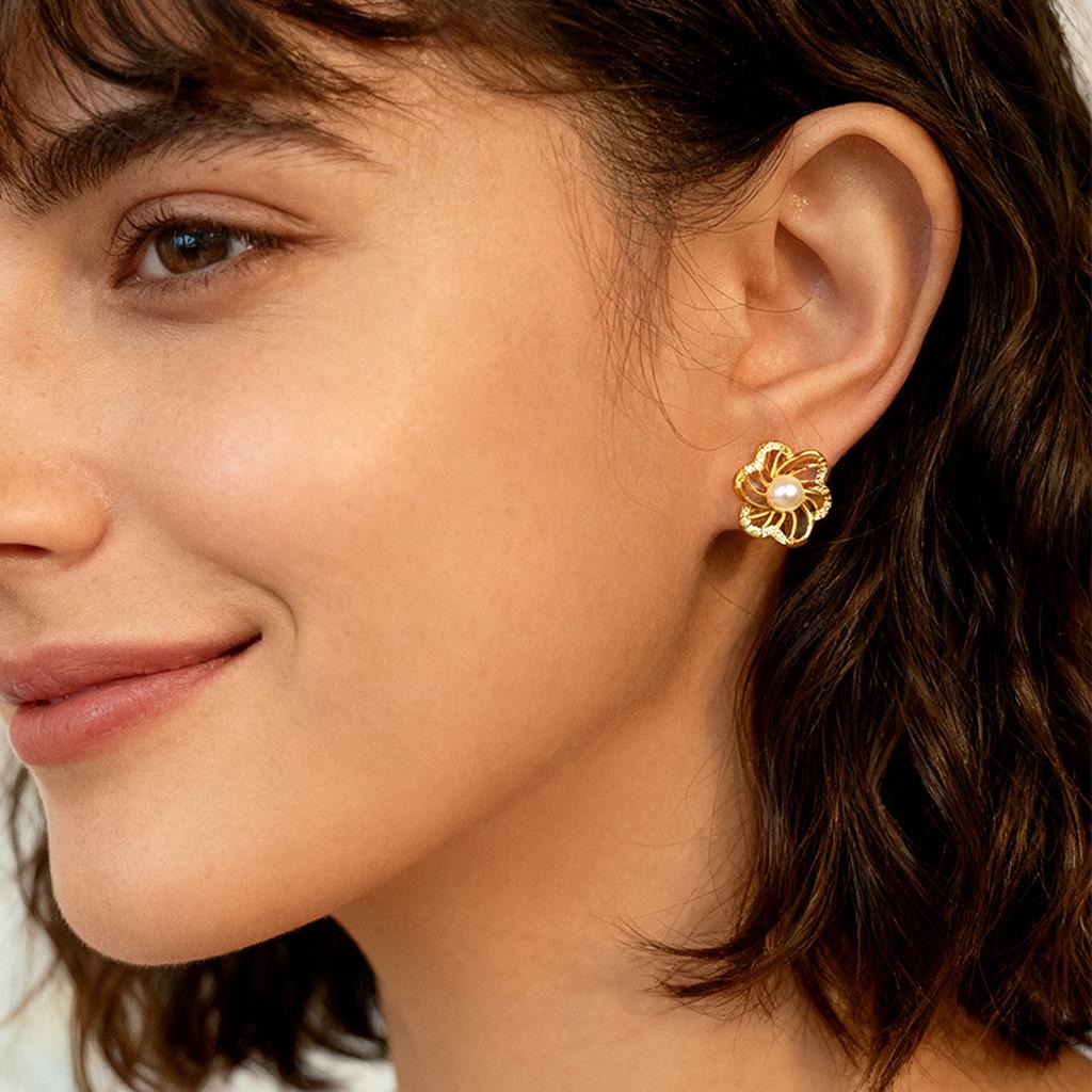 Copper-Plated Zircon & Pearl Flower Stud Earrings - French Luxury, High-End Niche Style