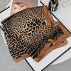Foulard Quadrato Stampa Leopardo 70x70cm Donna Fascia Satinata Hijab Musulmani Sciarpe Foulard Piccolo Morbido Liscio Fascia Turbante Bandana