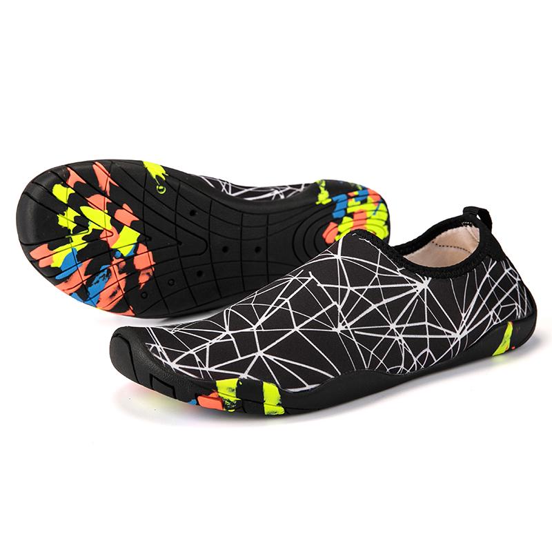 New Unisex Water Athletic Shoes Barefoot Quick-Dry Aqua Yoga Socks Easy Slip-On For Men Women Barefoot Surfing Upstream Athletic Shoes 35-47