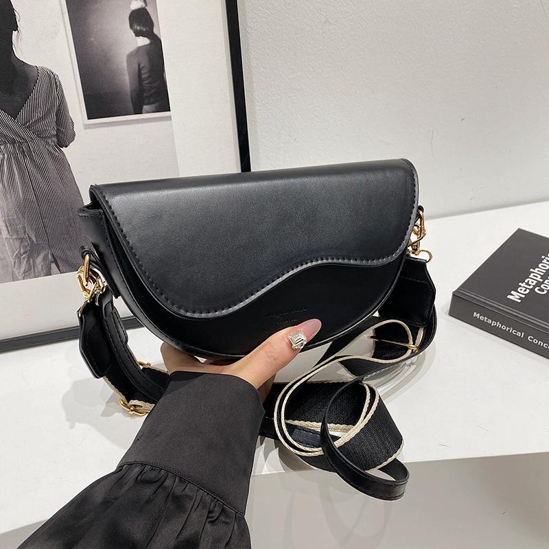 Women's Fashion Saddle Bag Crossbody Bag with Wide Shoulder Strap Casual Versatile Commuter Bag for Daily Fall Winter Christmas Gift