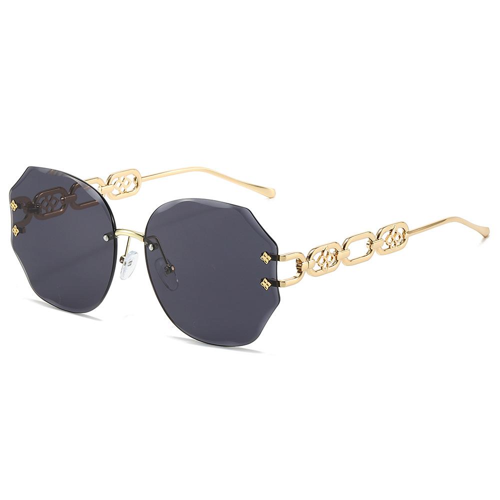 2024 Hot Oversized Beach Accessories Women Uv400 Trend Oval Rimless Sun Glasses Frames Luxury Sunglasses Wholesale