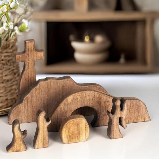 Crèche en bois représentant un tombeau vide, avec scène de la Nativité et de la Résurrection, pour la maison, le bureau ou l'église. Décoration religieuse pour Pâques.