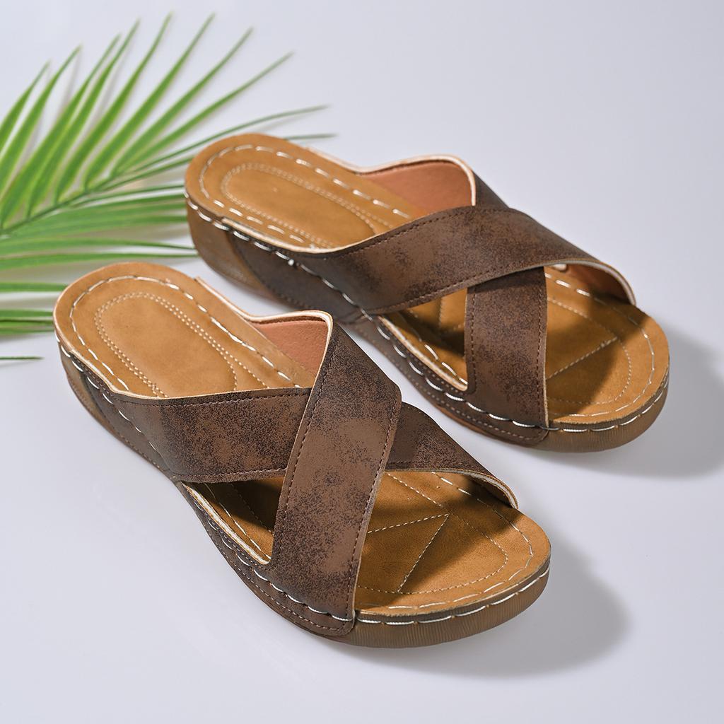 22 new casual Roman sandals, European and American fish mouth cross-strapped shoes, summer outer thick-soled sandals