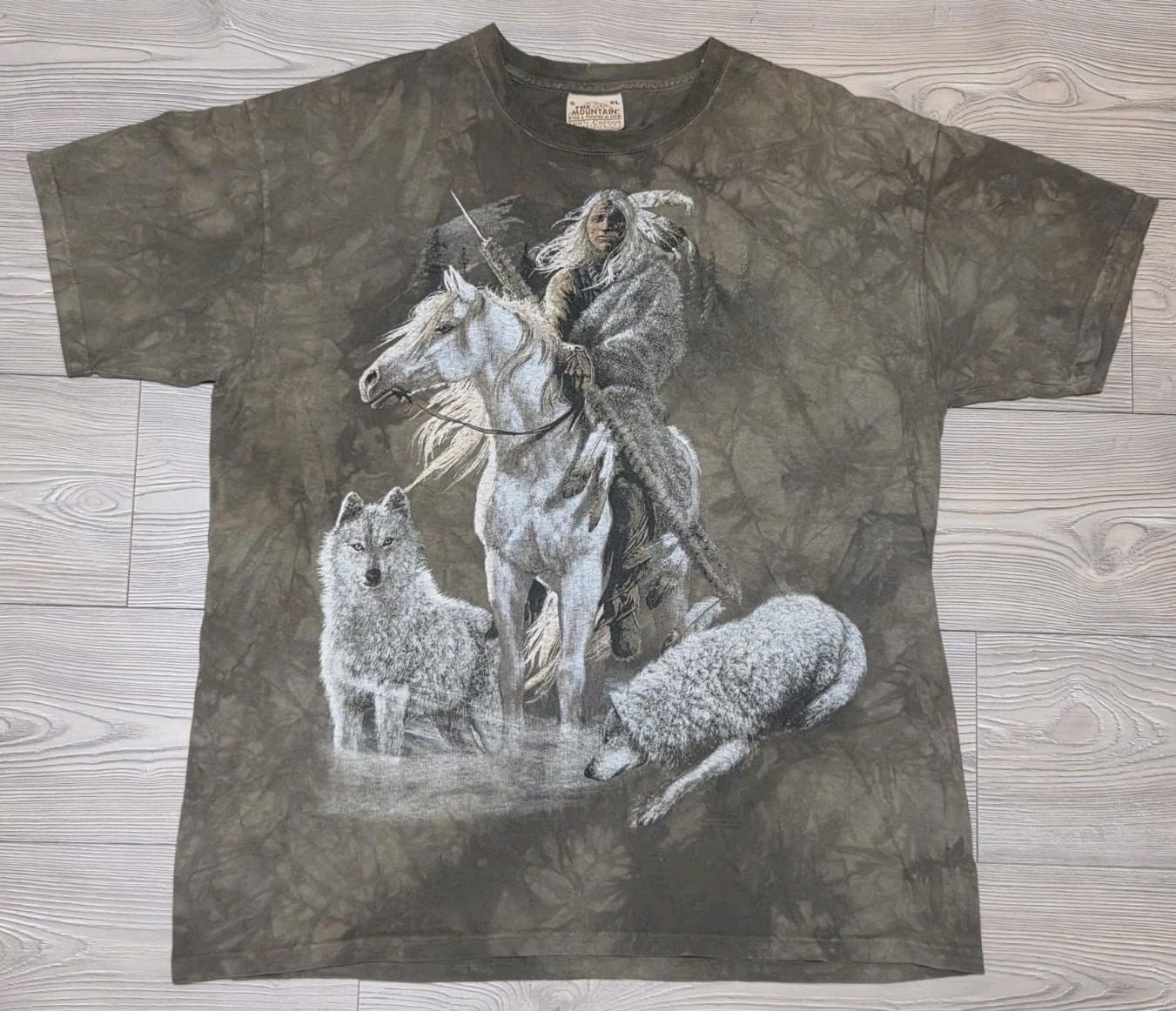 Vintage The Mountain Shirt Native American Sz XL The Hunter & Wolves Nature Unisex T-Shirt XL