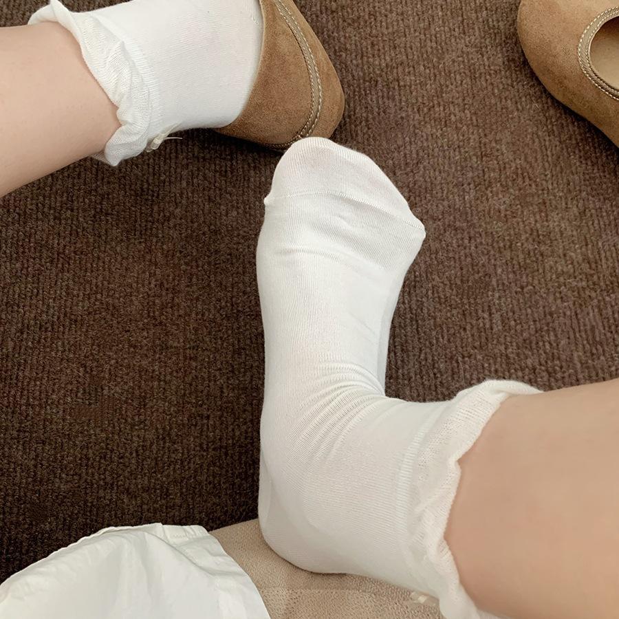 Embroidered Bowlace Ankle Socks for Children, Mid-length Stockings, Suitable for Spring and Summer, Made of Pure Cotton, Versatile for Ballet Style.