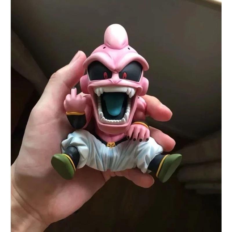 Design Intemporel Dragon Ball Z Super Saiyan Kid Buu Doigt d'Honneur Vertical Figurine en PVC
