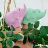 4 macetas autorriego con forma de elefante de terracota, con pinchos y globos autorriego.