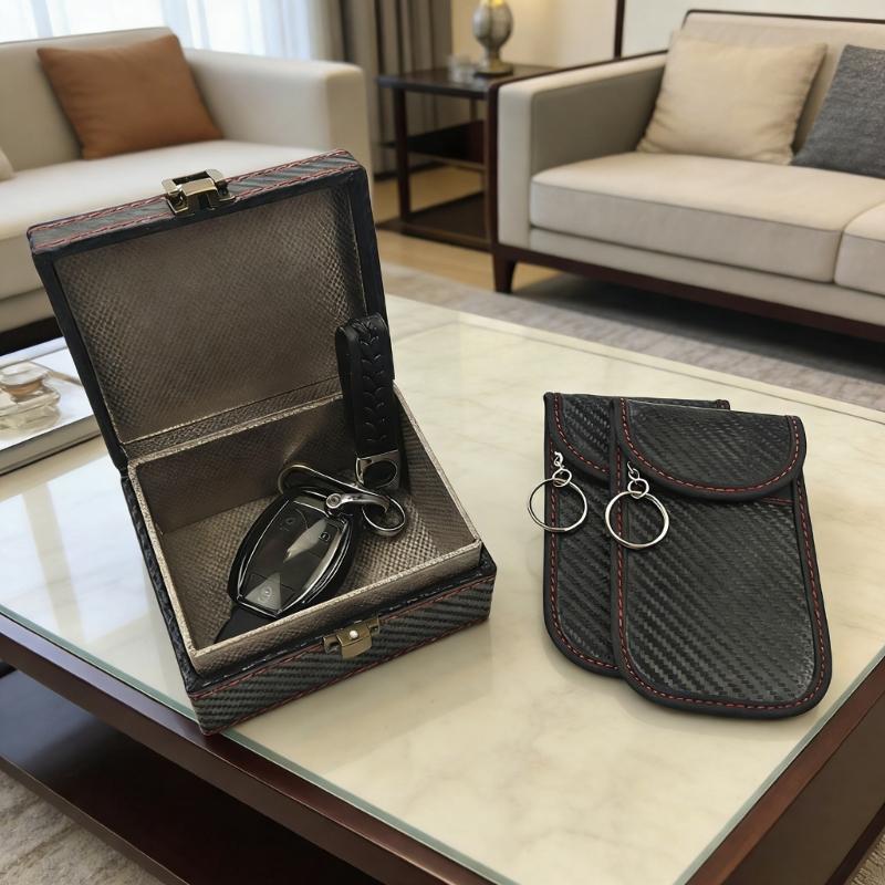 Big Size Car Key Storage Case With Security Function And Carbon Fiber Look For Multiple access