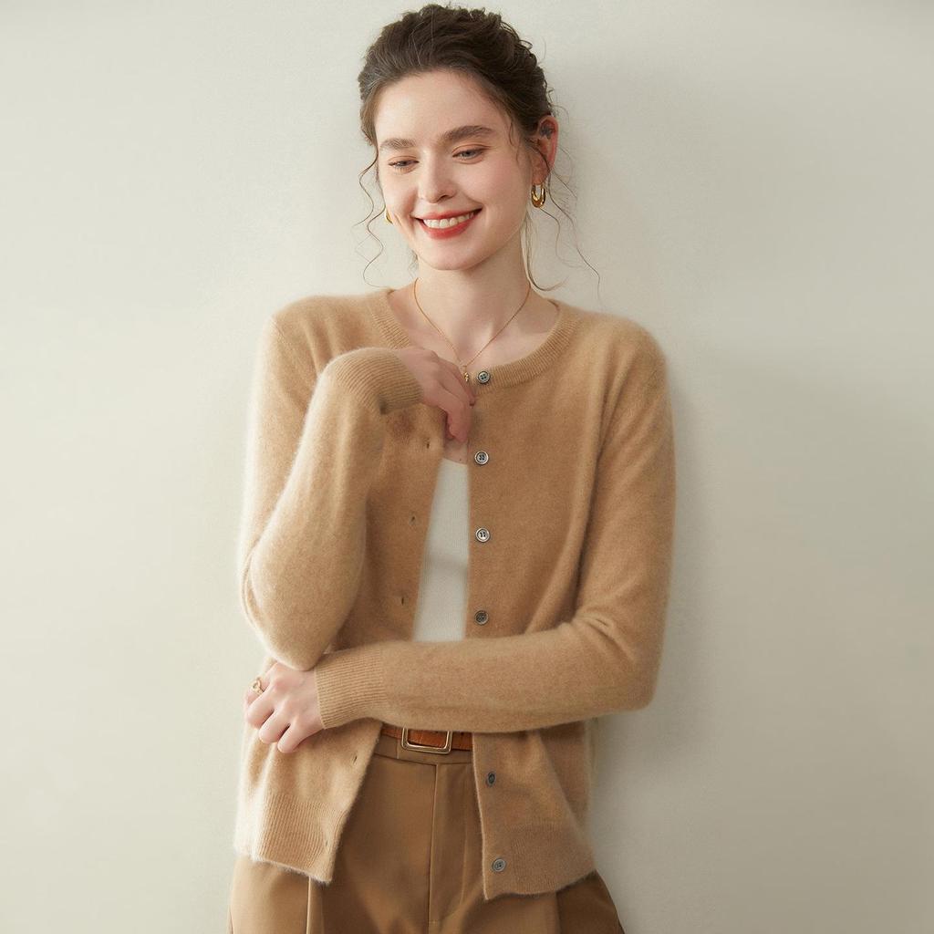 Women's Round Neck Cashmere Cardigan – Soft & Simple, Solid Color, Loose Fit, Fashionable Knit Sweater for Autumn/Winter.