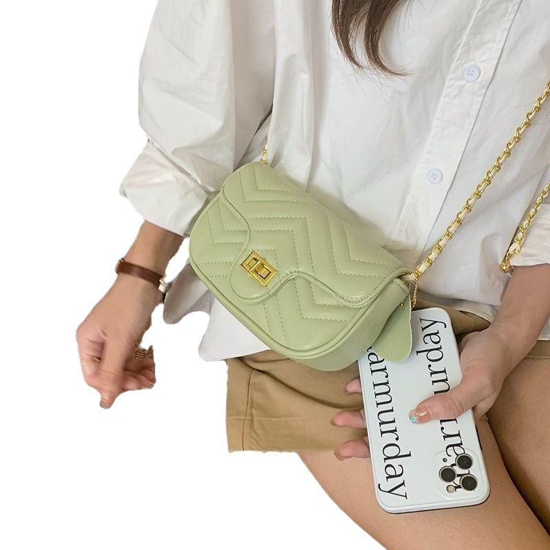 Fashion Versatile Ins Crossbody Bag for Women, New Autumn Trendy Quilted Chain Bag, Small Style Small Square Bag, Single Shoulder Small Bag
