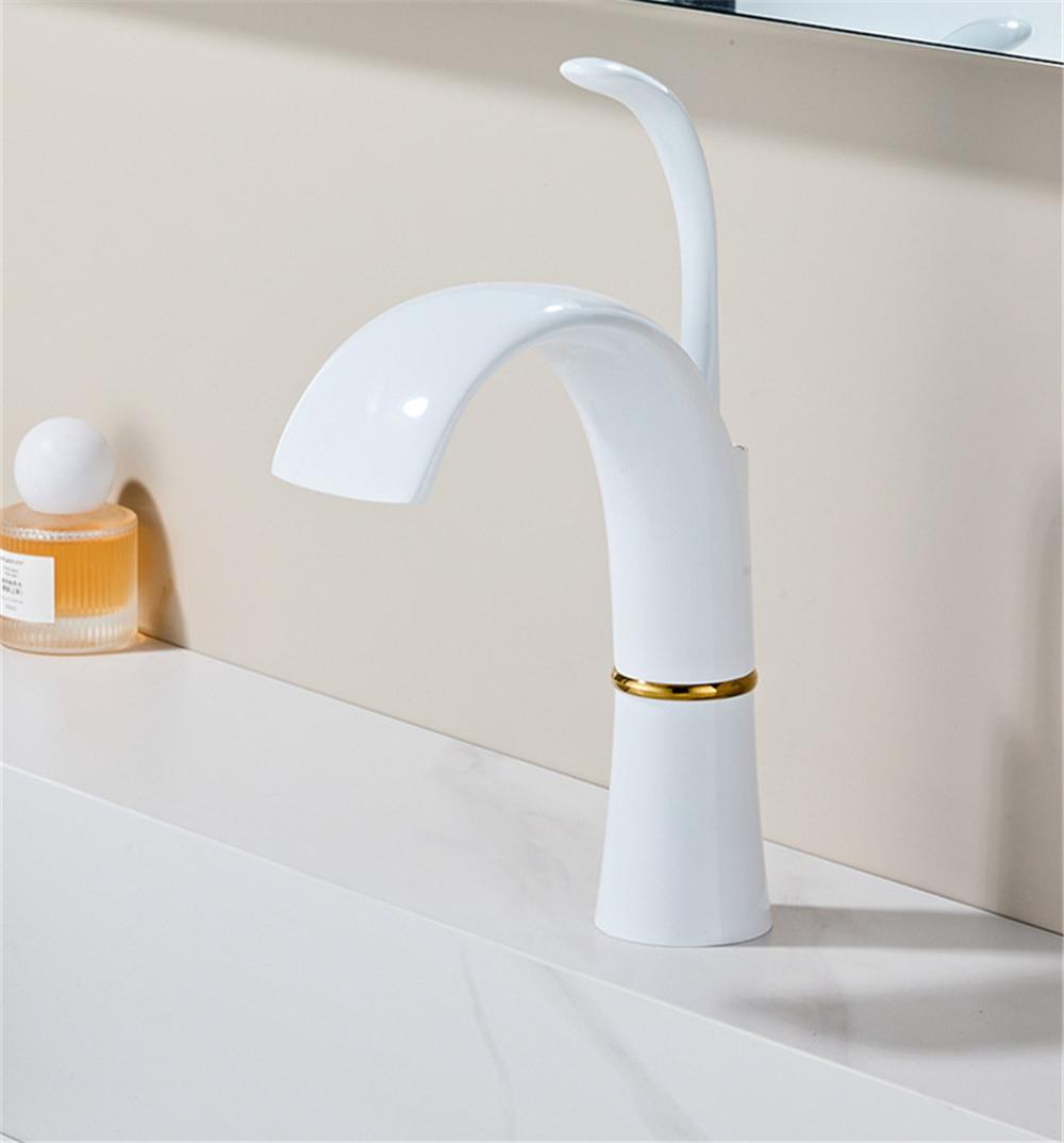 

White Gold Bathroom Faucet Brass Basin Faucet Sink Faucet Cold & Hot Waterfall Faucet Sink Tap Deck Mounted Lavotory Faucet белый